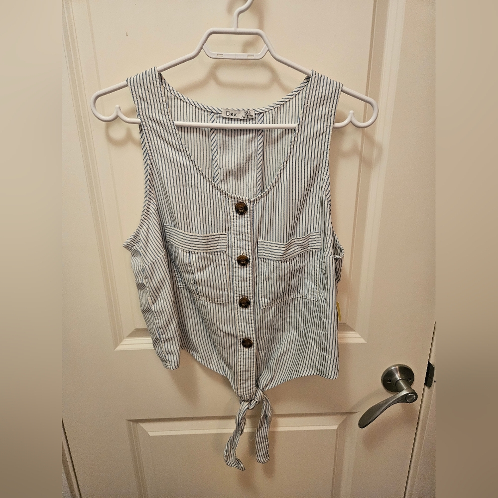 Dex button-up tank